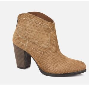 UGG Charlotte Snake Embossed Calf Hair Ankle Boots Bootie Moonbeam Size 6